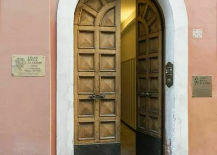 Domus Bocca Di Leone 3*