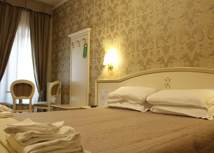 Domus Bocca Di Leone 3*